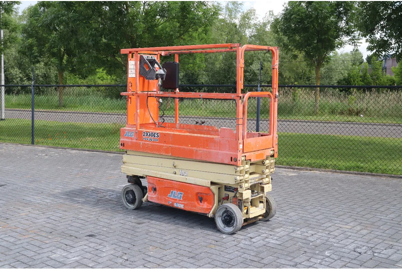 JLG 1930 ES | 7.7 METER | 230 KG - Scissor lift: picture 2 JLG 1930 ES | 7.7 METER | 230 KG - Scissor lift: picture 2