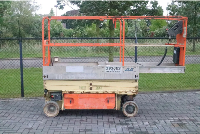JLG 1930 ES | 7.7 METER | 230 KG - Scissor lift: picture 4 JLG 1930 ES | 7.7 METER | 230 KG - Scissor lift: picture 4