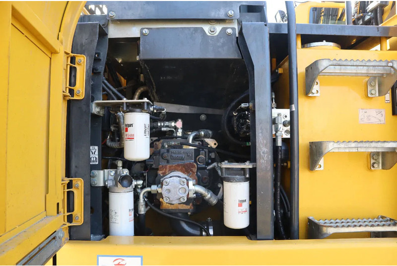 Wheel excavator Komatsu PW160-11 | ENGCON TILTROTATOR | BUCKET | TRAILER HYDR.: picture 12
