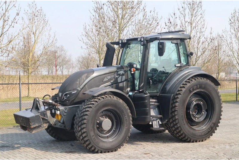 Valtra T234 D UNLIMITED | FRONT PTO | 53 KM/H | FULL OPTION - Farm tractor: picture 2 Valtra T234 D UNLIMITED | FRONT PTO | 53 KM/H | FULL OPTION - Farm tractor: picture 2