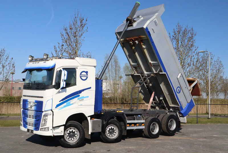 Volvo FH 540 | 8X4 | TANDEMLIFT | RETARDER | BIG AXLES | EURO 6 - Tipper: picture 1 Volvo FH 540 | 8X4 | TANDEMLIFT | RETARDER | BIG AXLES | EURO 6 - Tipper: picture 1