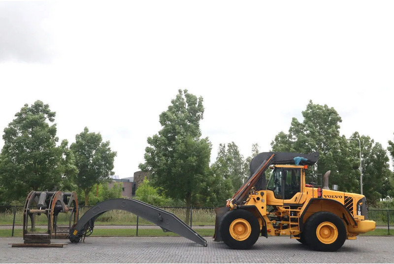 Volvo L180 F HL | HIGH-LIFT | LOG STACKER | HOLZ GRAPPLE - Wheel loader: picture 1 Volvo L180 F HL | HIGH-LIFT | LOG STACKER | HOLZ GRAPPLE - Wheel loader: picture 1