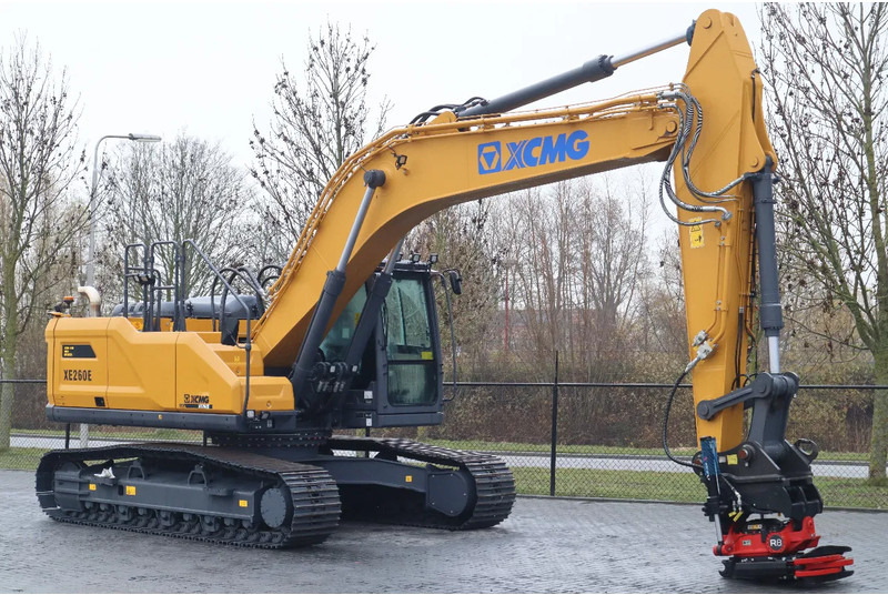 XCMG XE260E | ROTOTILT R8 | CE | CUMMINS STAGE V | FULL OPTION - Crawler excavator: picture 5 XCMG XE260E | ROTOTILT R8 | CE | CUMMINS STAGE V | FULL OPTION - Crawler excavator: picture 5