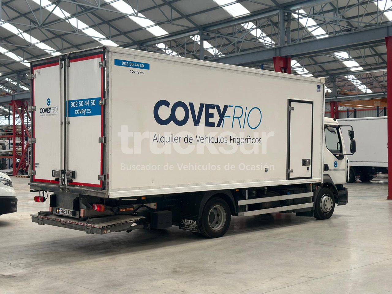 RENAULT D 12.210 - Refrigerator truck: picture 3 RENAULT D 12.210 - Refrigerator truck: picture 3