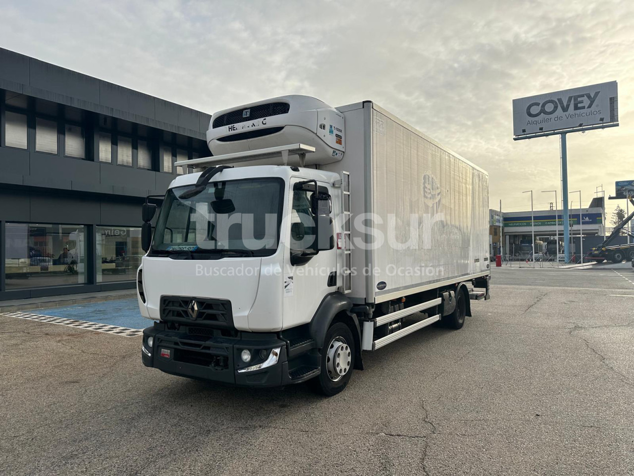 RENAULT D240.16 - Refrigerator truck: picture 1 RENAULT D240.16 - Refrigerator truck: picture 1