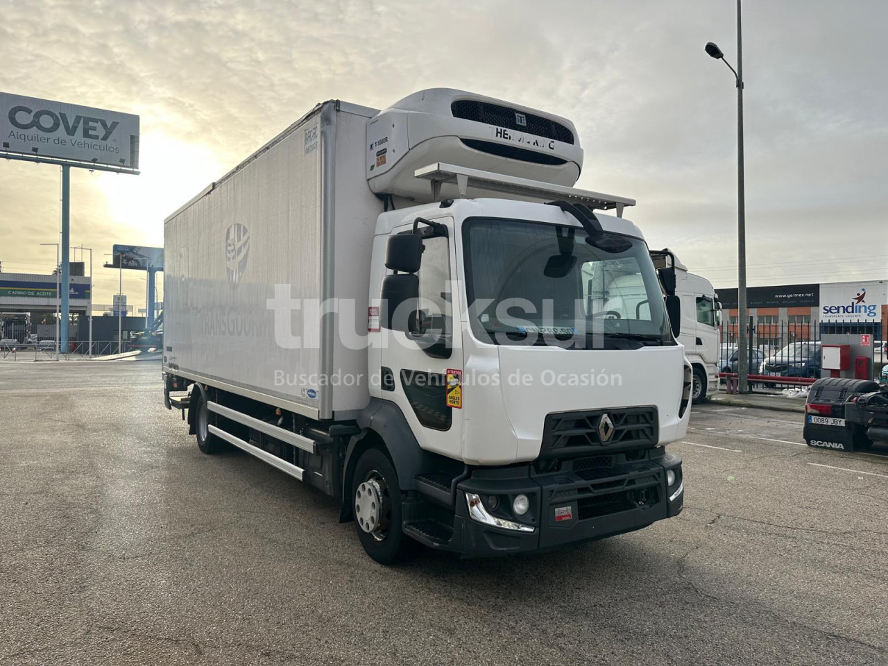 RENAULT D240.16 - Refrigerator truck: picture 2 RENAULT D240.16 - Refrigerator truck: picture 2