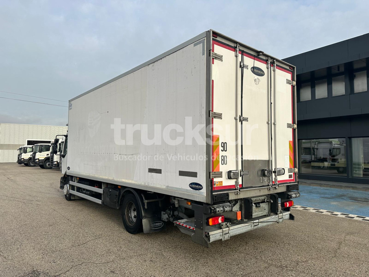 RENAULT D240.16 - Refrigerator truck: picture 4 RENAULT D240.16 - Refrigerator truck: picture 4