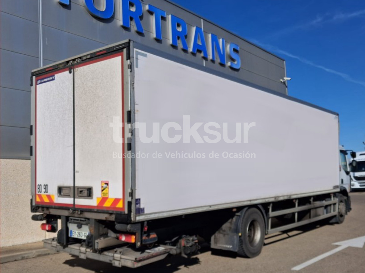 RENAULT D280.18 - Refrigerator truck: picture 3 RENAULT D280.18 - Refrigerator truck: picture 3
