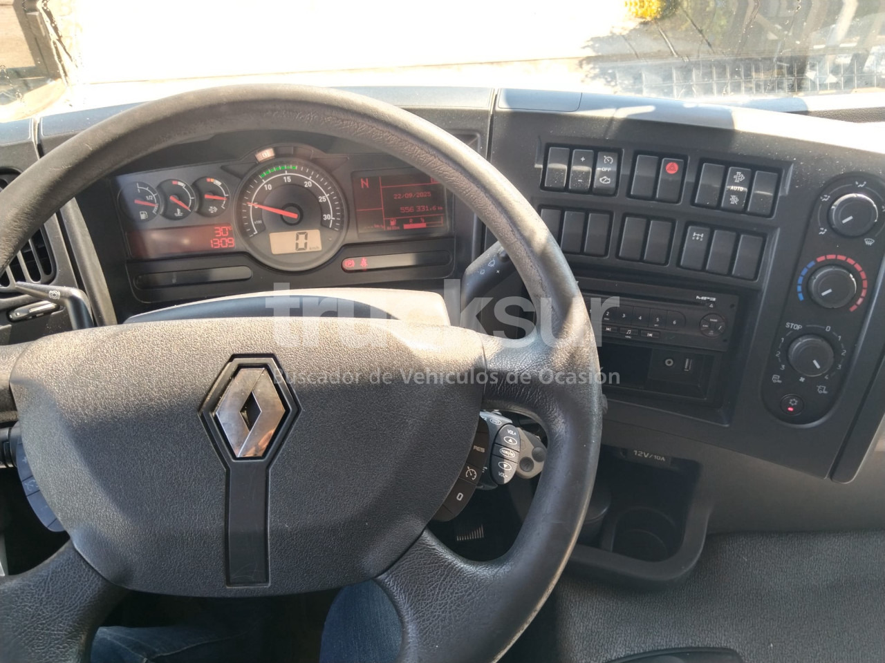 RENAULT D280.18 - Box truck: picture 5 RENAULT D280.18 - Box truck: picture 5