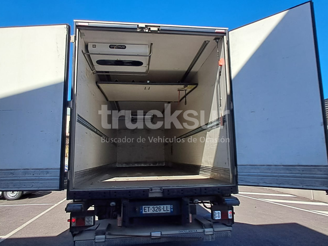 RENAULT D320.18 - Refrigerator truck: picture 5 RENAULT D320.18 - Refrigerator truck: picture 5