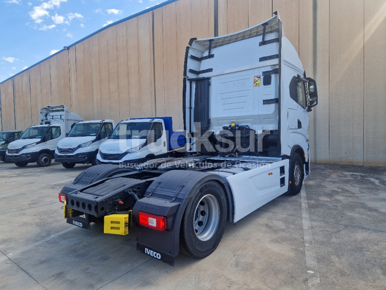 IVECO S-WAY AS440S49T/P - Tractor unit: picture 3 IVECO S-WAY AS440S49T/P - Tractor unit: picture 3