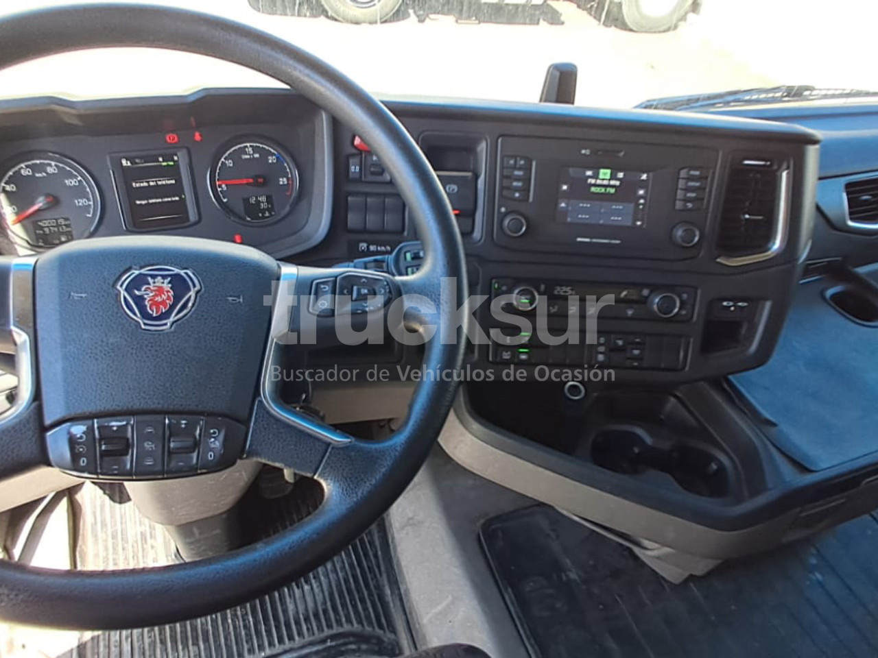 SCANIA R450 - Tractor unit: picture 5 SCANIA R450 - Tractor unit: picture 5