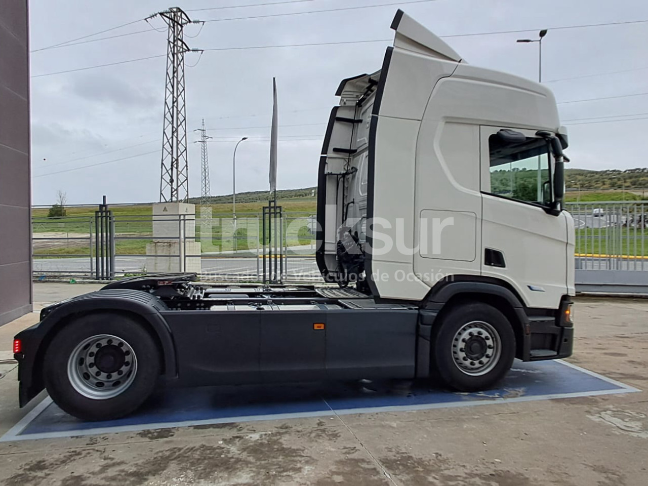 SCANIA R460 SUPER - Tractor unit: picture 3 SCANIA R460 SUPER - Tractor unit: picture 3