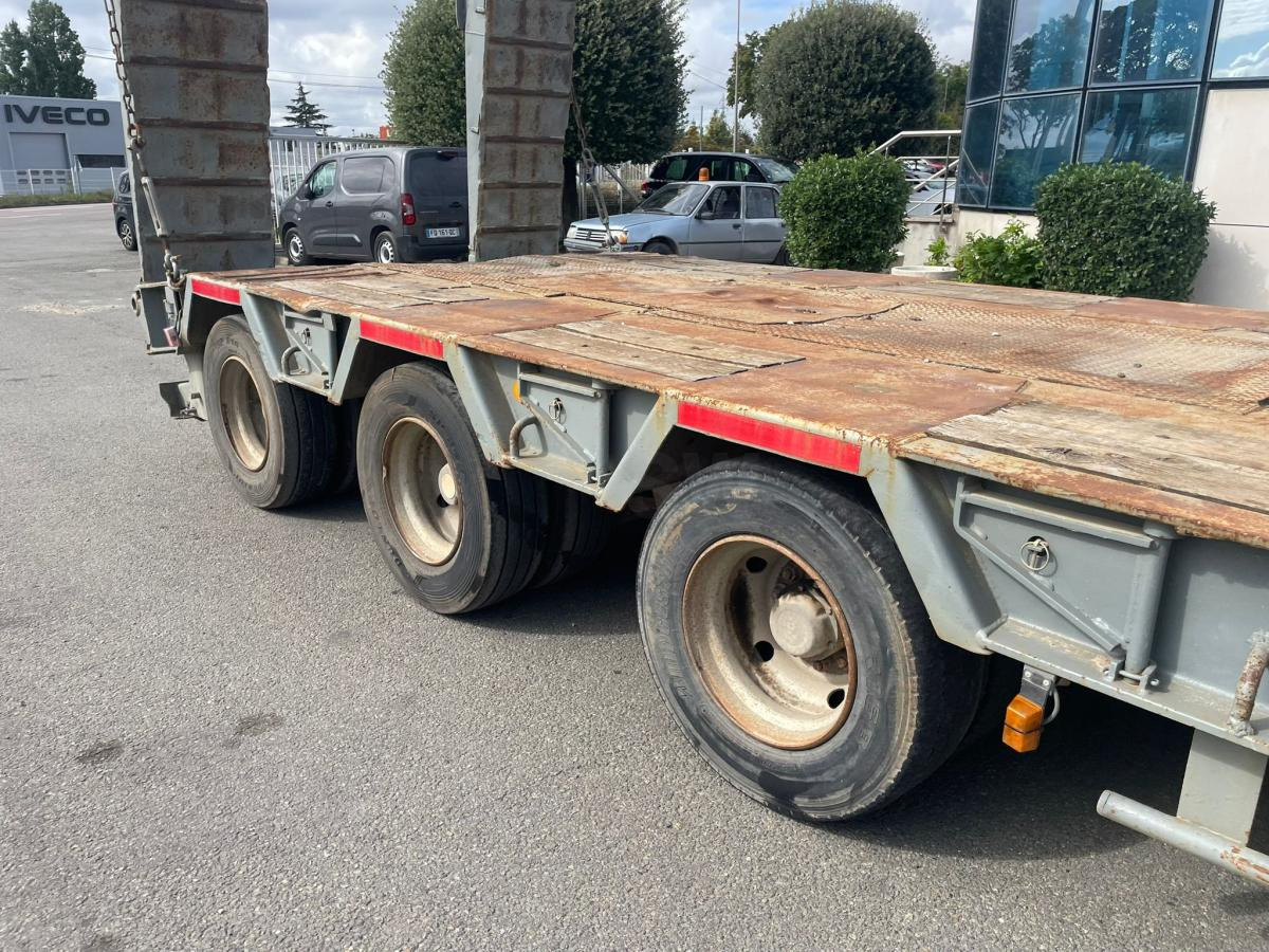 Actm - Low loader semi-trailer: picture 4 Actm - Low loader semi-trailer: picture 4