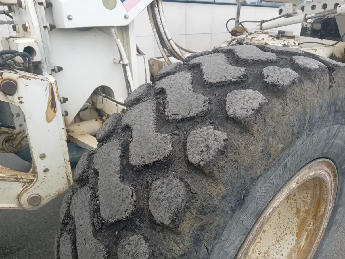 Caterpillar 12H - Grader: picture 2 Caterpillar 12H - Grader: picture 2