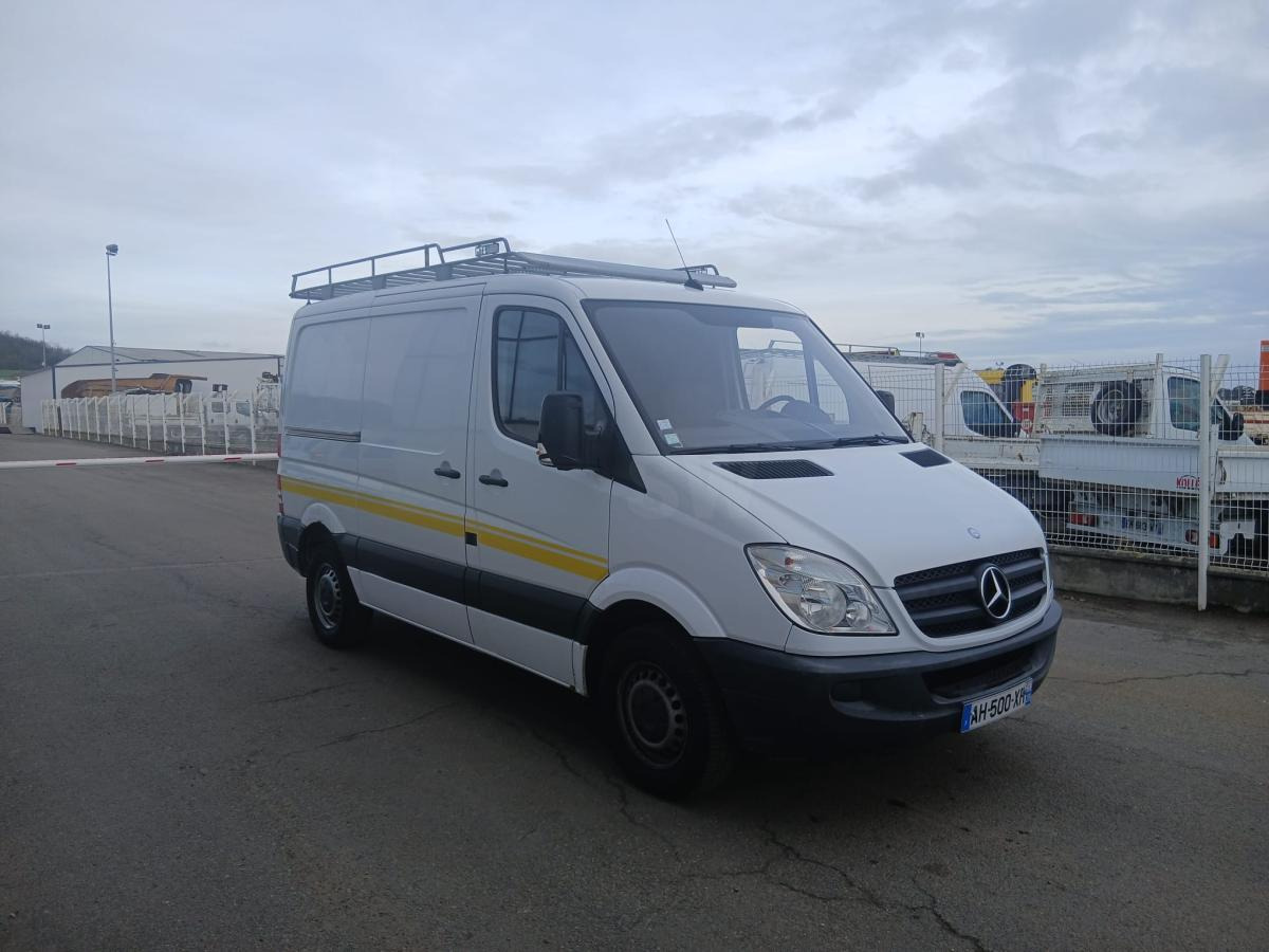 Mercedes Sprinter 210 CDI - Small van: picture 3 Mercedes Sprinter 210 CDI - Small van: picture 3