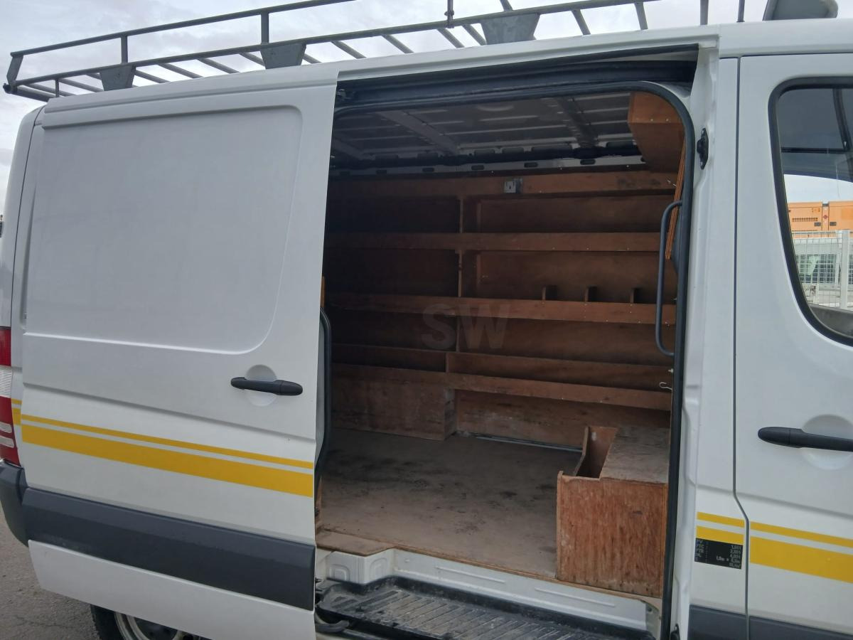 Mercedes Sprinter 210 CDI - Small van: picture 4 Mercedes Sprinter 210 CDI - Small van: picture 4