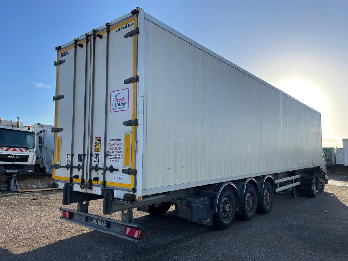 Samro - Closed box semi-trailer: picture 3 Samro - Closed box semi-trailer: picture 3