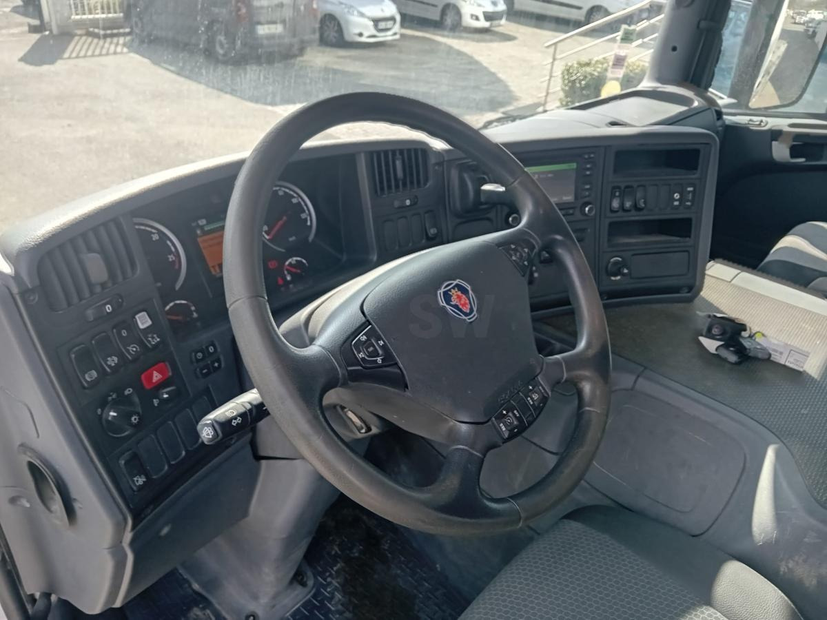 Scania P 410 - Hook lift truck: picture 3 Scania P 410 - Hook lift truck: picture 3