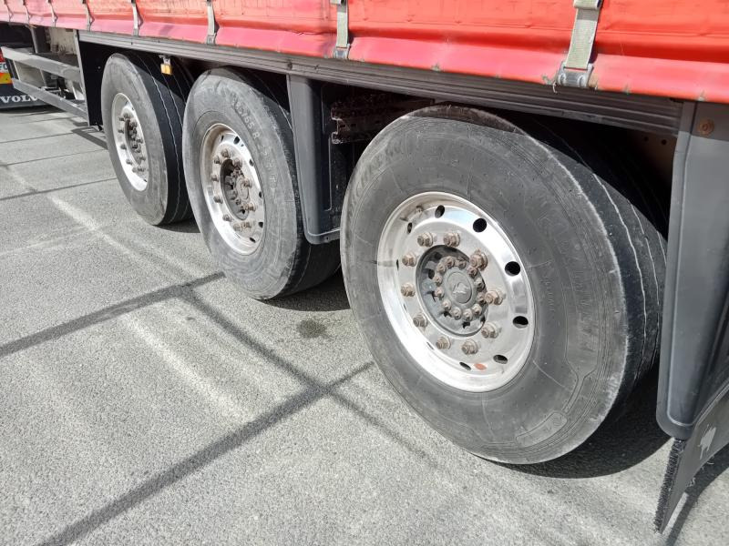 Schmitz Cargobull - Curtainsider semi-trailer: picture 5 Schmitz Cargobull - Curtainsider semi-trailer: picture 5