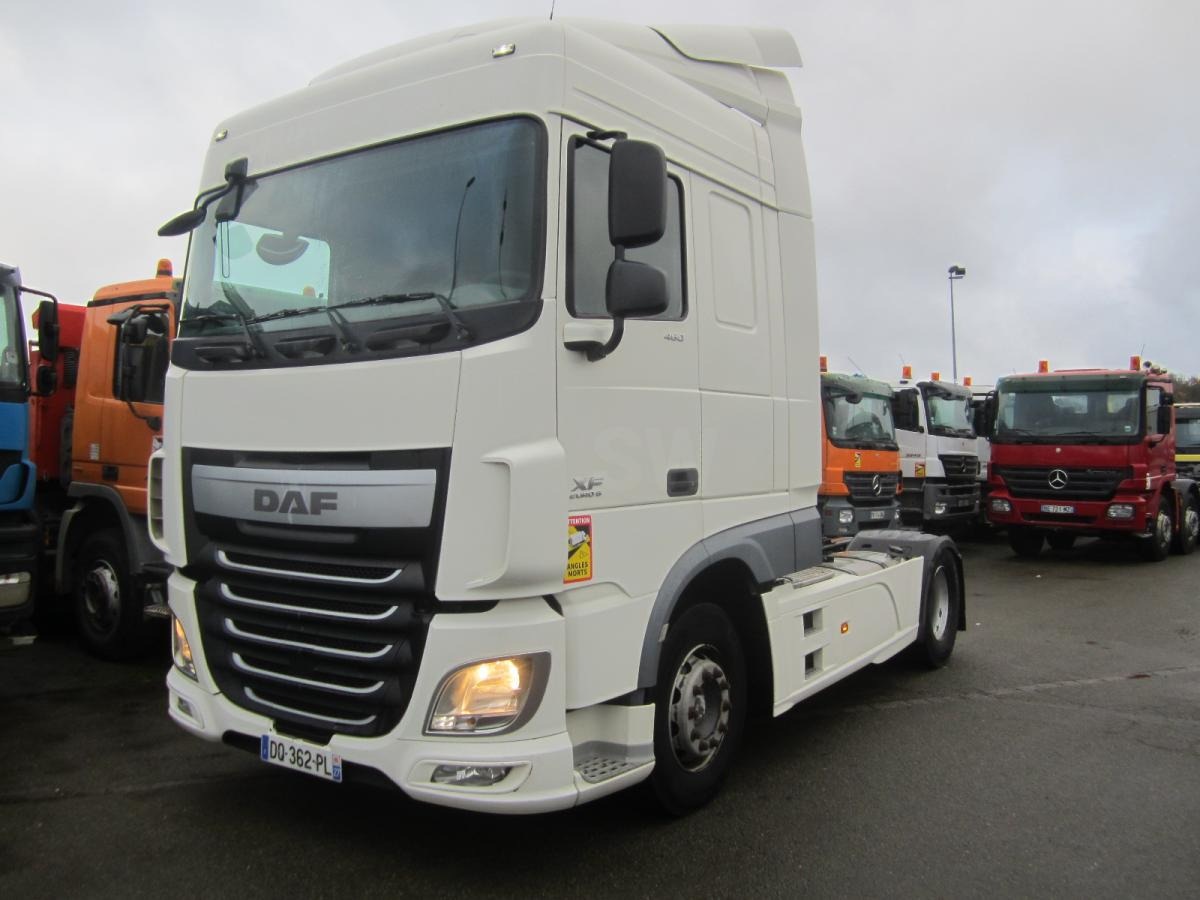 DAF XF105 460 - Tractor unit: picture 1 DAF XF105 460 - Tractor unit: picture 1