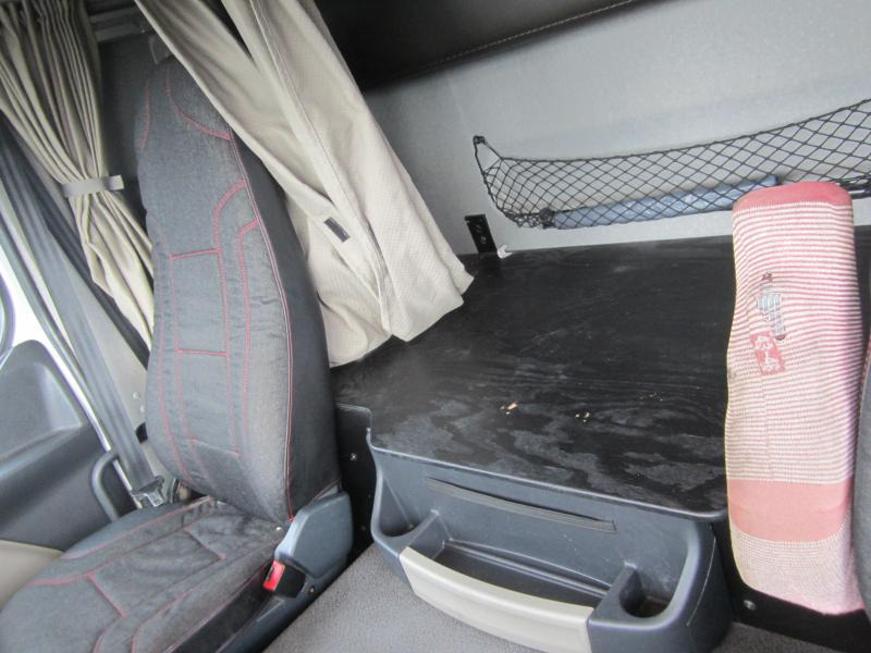 Tractor unit Renault Premium Lander 460 DXI: picture 24