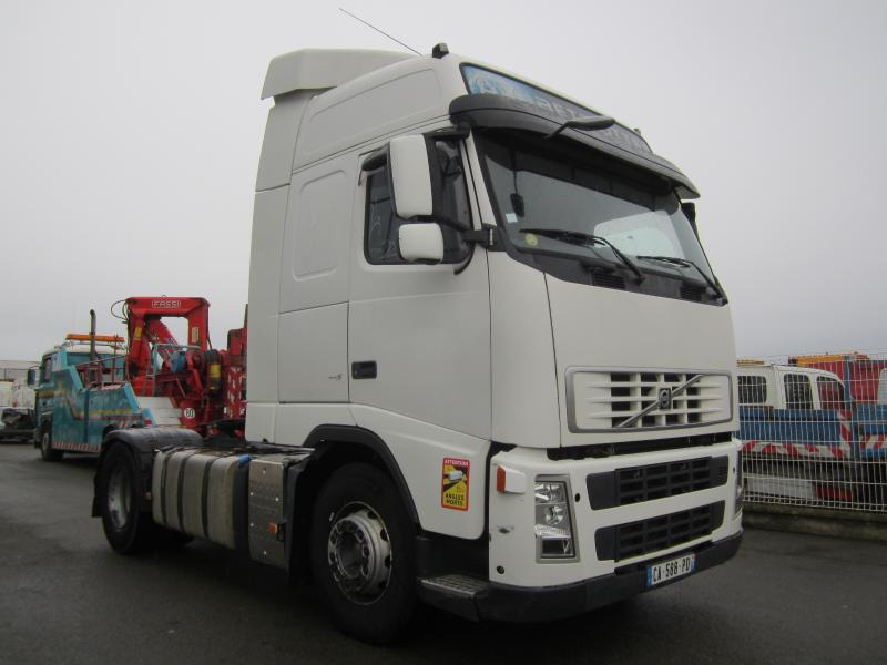 Volvo FH 440 - Tractor unit: picture 2 Volvo FH 440 - Tractor unit: picture 2