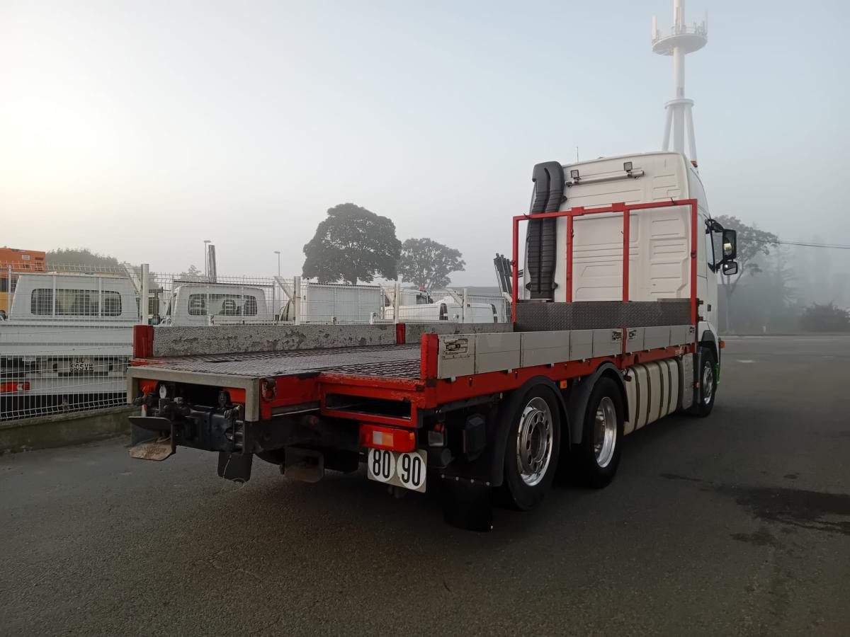 Volvo FH - Dropside/ Flatbed truck: picture 2 Volvo FH - Dropside/ Flatbed truck: picture 2