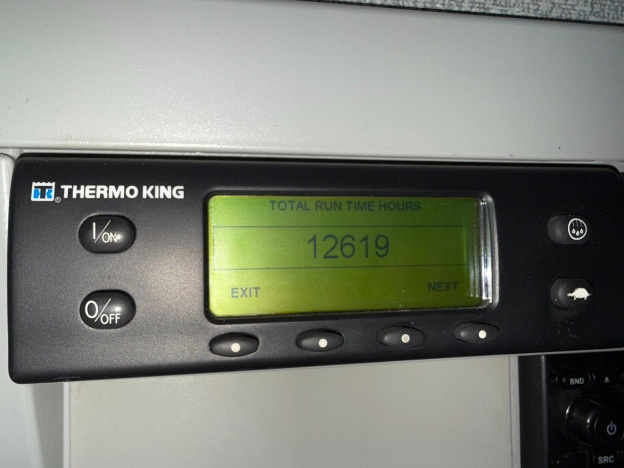 Refrigerator truck Iveco 180E32 Schmitz / Thermo King T-1200R Spectrum Iveco 180E32 Schmitz / Thermo King T-1200R Spectrum: picture 20