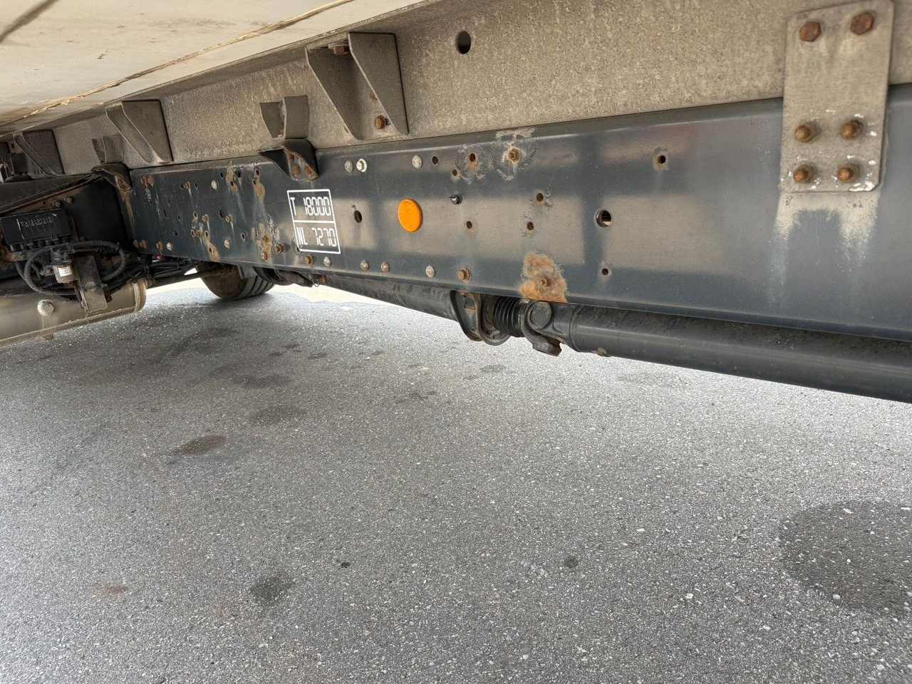 Refrigerator truck Iveco 180E32 Schmitz / Thermo King T-1200R Spectrum Iveco 180E32 Schmitz / Thermo King T-1200R Spectrum: picture 25