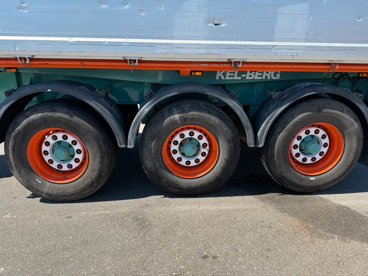 Tipper trailer Kel-Berg 24 t. 3 axle T490K Tipper / Kipper: picture 10