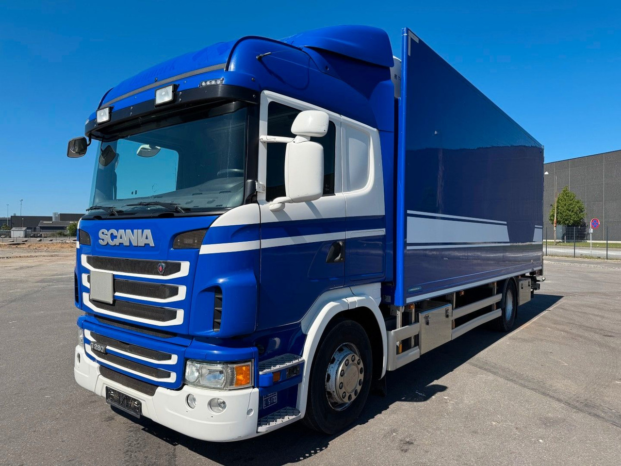 Scania G280 4x2 TK -800R Isokoffer Euro 6 - Box truck: picture 1 Scania G280 4x2 TK -800R Isokoffer Euro 6 - Box truck: picture 1