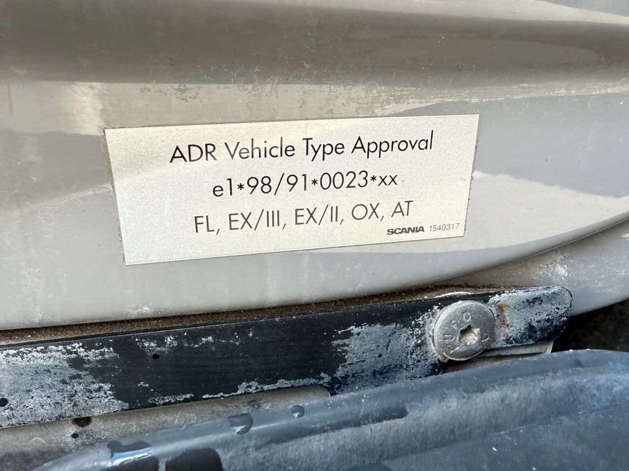 Tank truck Scania P400 8x2*6 HMK Bilcon 24.000 l. ADR Euro 5: picture 19 Tank truck Scania P400 8x2*6 HMK Bilcon 24.000 l. ADR Euro 5: picture 19