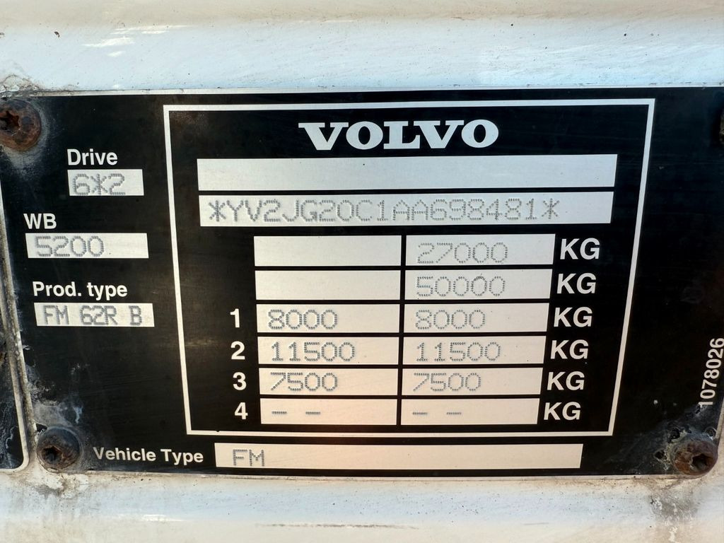 Tank truck Volvo FM460 8x2*6 24.000 l. ADR Tank Volvo FM460 8x2*6 24.000 l. ADR Tanktruck: picture 18 Tank truck Volvo FM460 8x2*6 24.000 l. ADR Tank Volvo FM460 8x2*6 24.000 l. ADR Tanktruck: picture 18