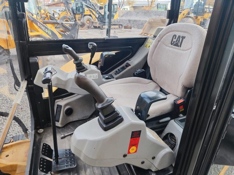 Caterpillar 302.5C - Mini excavator: picture 5 Caterpillar 302.5C - Mini excavator: picture 5