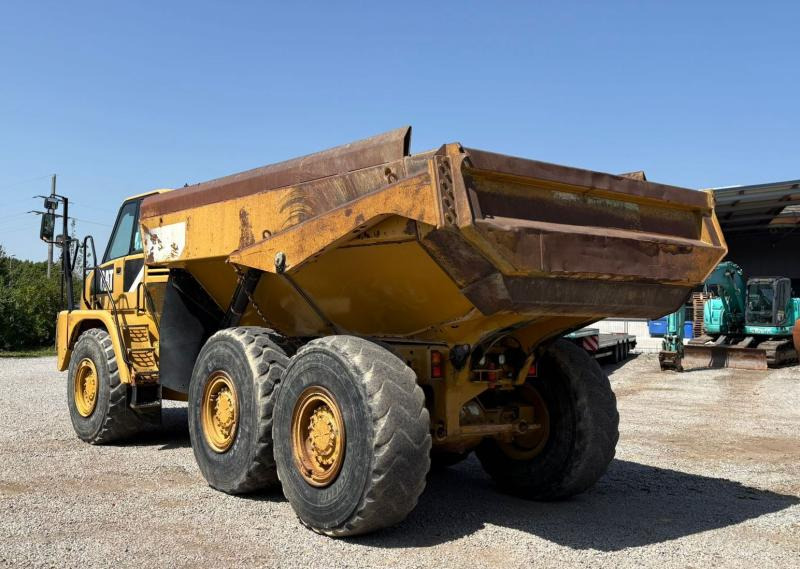 Caterpillar 730 - Articulated dumper: picture 1 Caterpillar 730 - Articulated dumper: picture 1