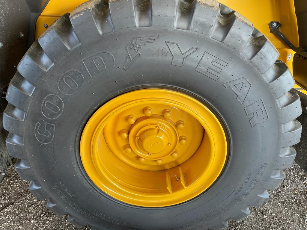 Volvo L60H - Wheel loader: picture 5 Volvo L60H - Wheel loader: picture 5