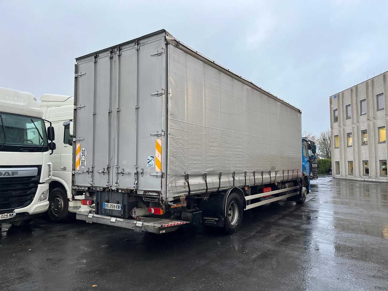 DAF CF 310 - Box truck: picture 4 DAF CF 310 - Box truck: picture 4