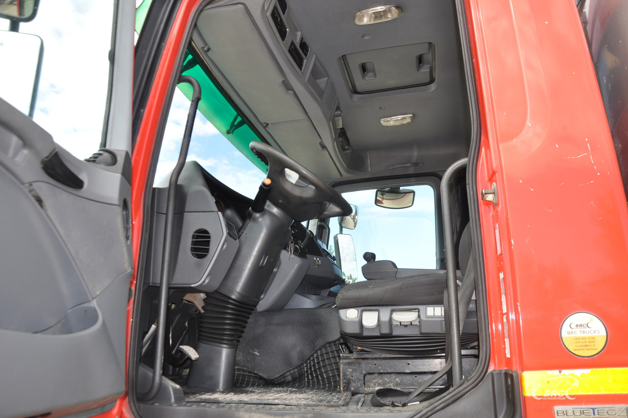 Concrete mixer truck Mercedes-Benz 4144: picture 9