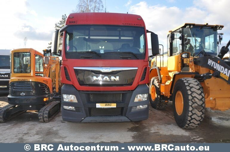 MAN TGX 18.440 XLX Compresor damage - Tractor unit: picture 2 MAN TGX 18.440 XLX Compresor damage - Tractor unit: picture 2
