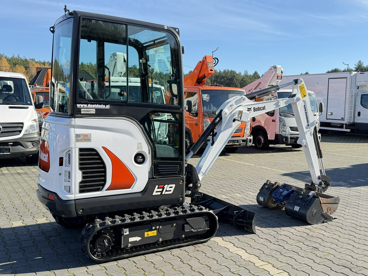 Leasing of Bobcat E19 Komplet Łyżek Mało Używana Przepracowane tylko 90mth Bobcat E19 Komplet Łyżek Mało Używana Przepracowane tylko 90mth: picture 14