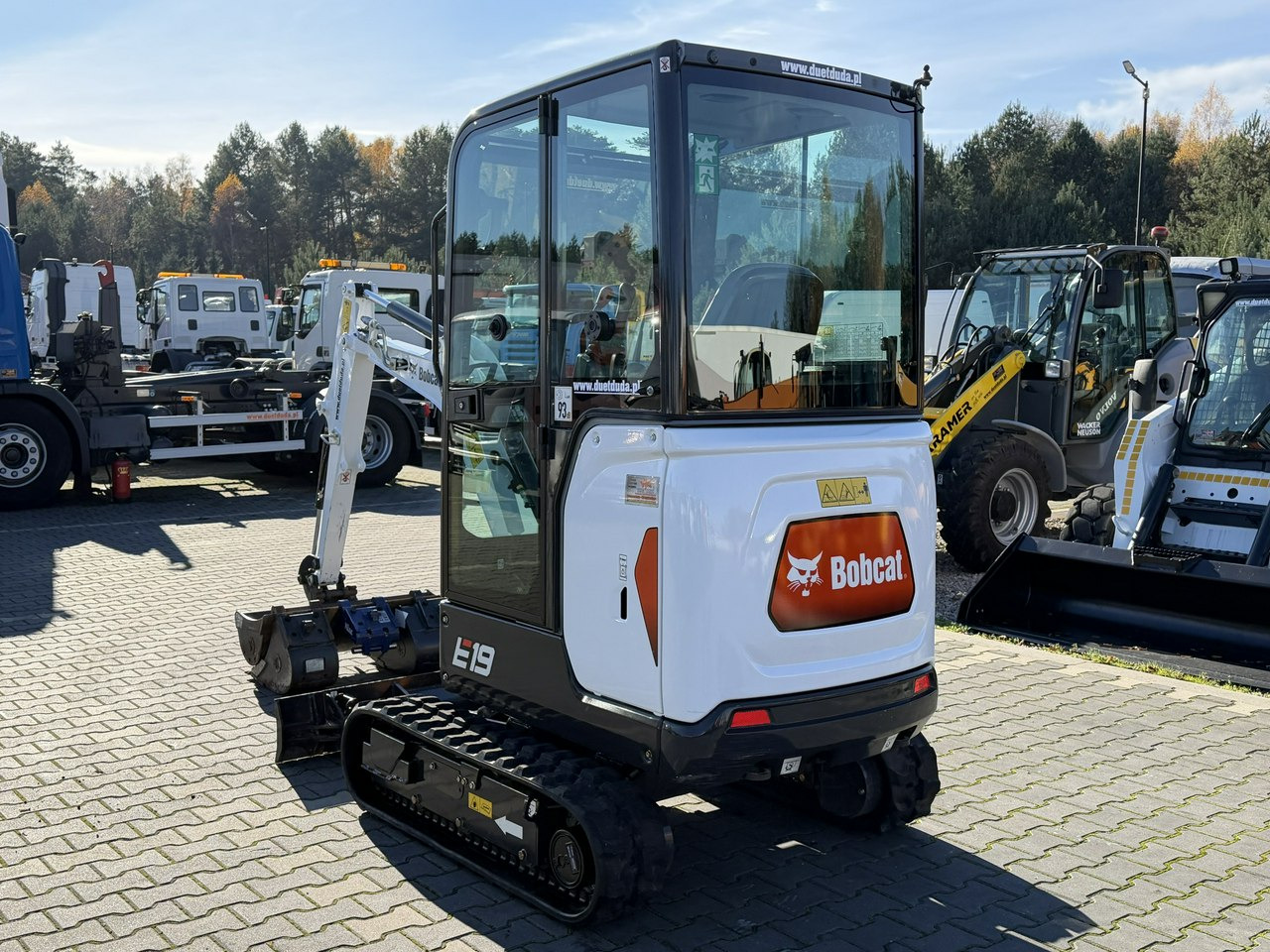 Leasing of Bobcat E19 Komplet Łyżek Mało Używana Przepracowane tylko 90mth Bobcat E19 Komplet Łyżek Mało Używana Przepracowane tylko 90mth: picture 24