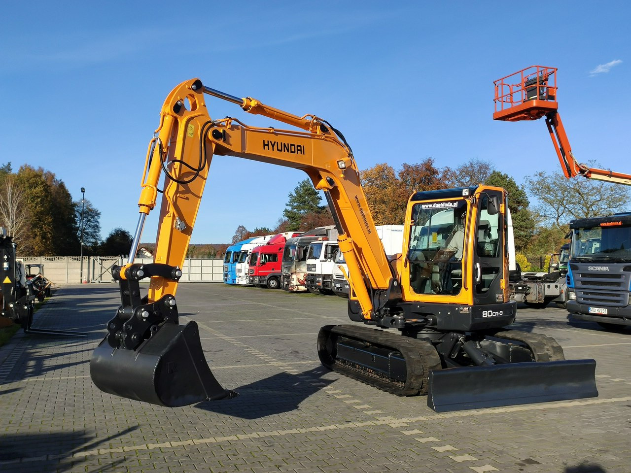 Hyundai ROBEX 80CR-9 2013r 8,3 tony - Crawler excavator: picture 2 Hyundai ROBEX 80CR-9 2013r 8,3 tony - Crawler excavator: picture 2