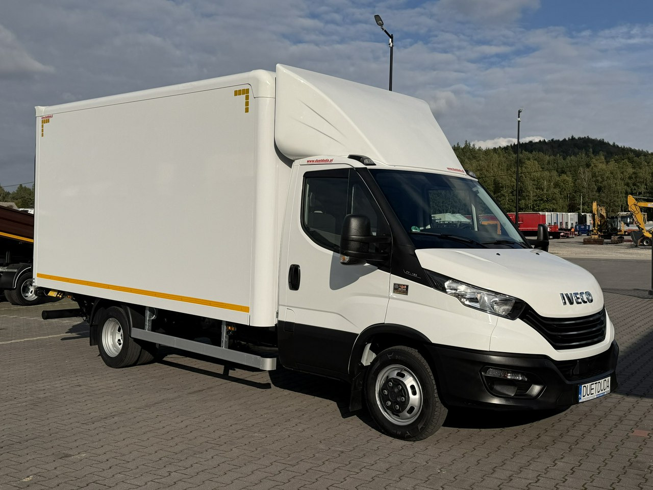 Iveco Daily 35C16 V - Box van: picture 2 Iveco Daily 35C16 V - Box van: picture 2