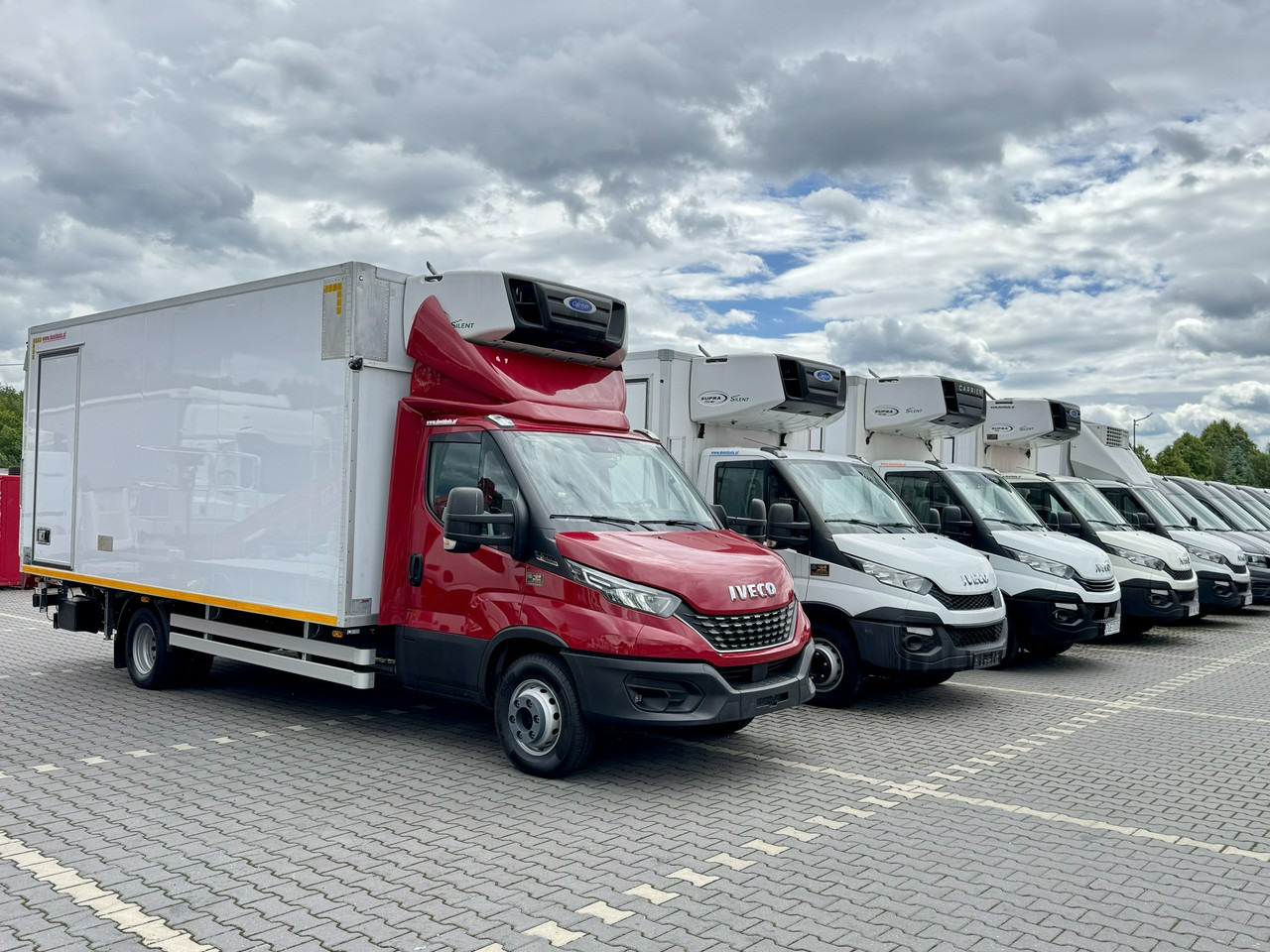 Iveco Daily 72C21 Mroźnia HI-MATIC Ściana Grodziowa Multitemperatura - Refrigerated van: picture 1 Iveco Daily 72C21 Mroźnia HI-MATIC Ściana Grodziowa Multitemperatura - Refrigerated van: picture 1