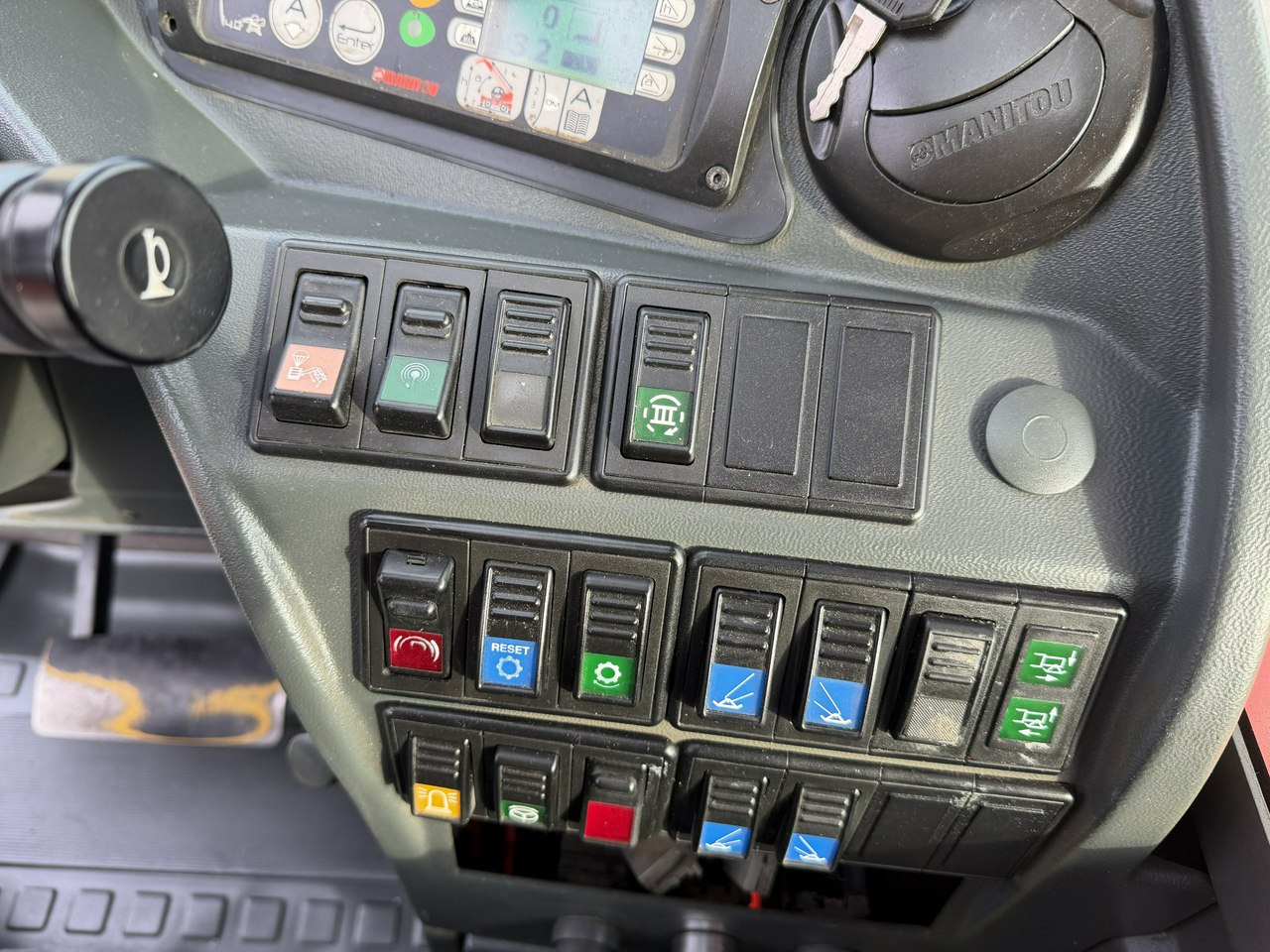 Telescopic handler Manitou MRT 1640 Easy ROTO Ładowarka Teleskopowa Obrotowa 1840 2150: picture 23