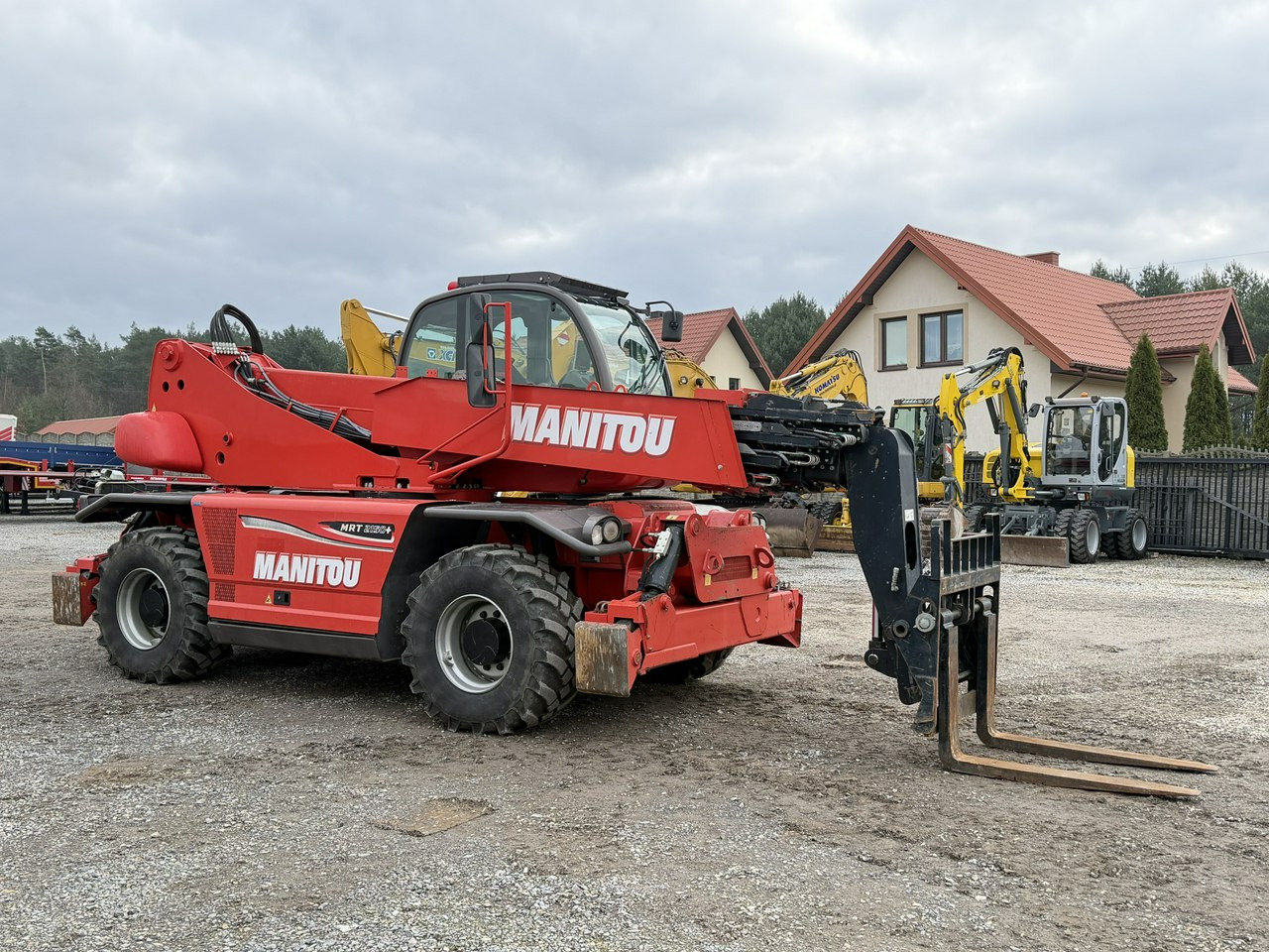 Manitou MRT 2150 + ROTO Ładowarka Teleskopowa Obrotowa - Telescopic handler: picture 3 Manitou MRT 2150 + ROTO Ładowarka Teleskopowa Obrotowa - Telescopic handler: picture 3