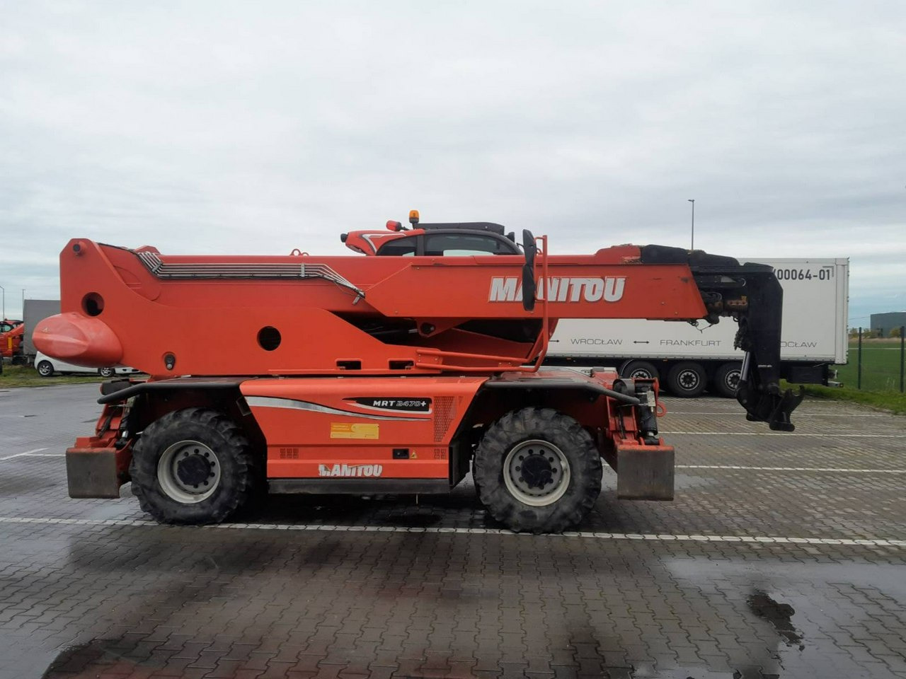 Manitou MRT 2470 +PRIVILEGE ST4 S1 ROTO Ładowarka Teleskopowa - Telescopic handler: picture 4 Manitou MRT 2470 +PRIVILEGE ST4 S1 ROTO Ładowarka Teleskopowa - Telescopic handler: picture 4