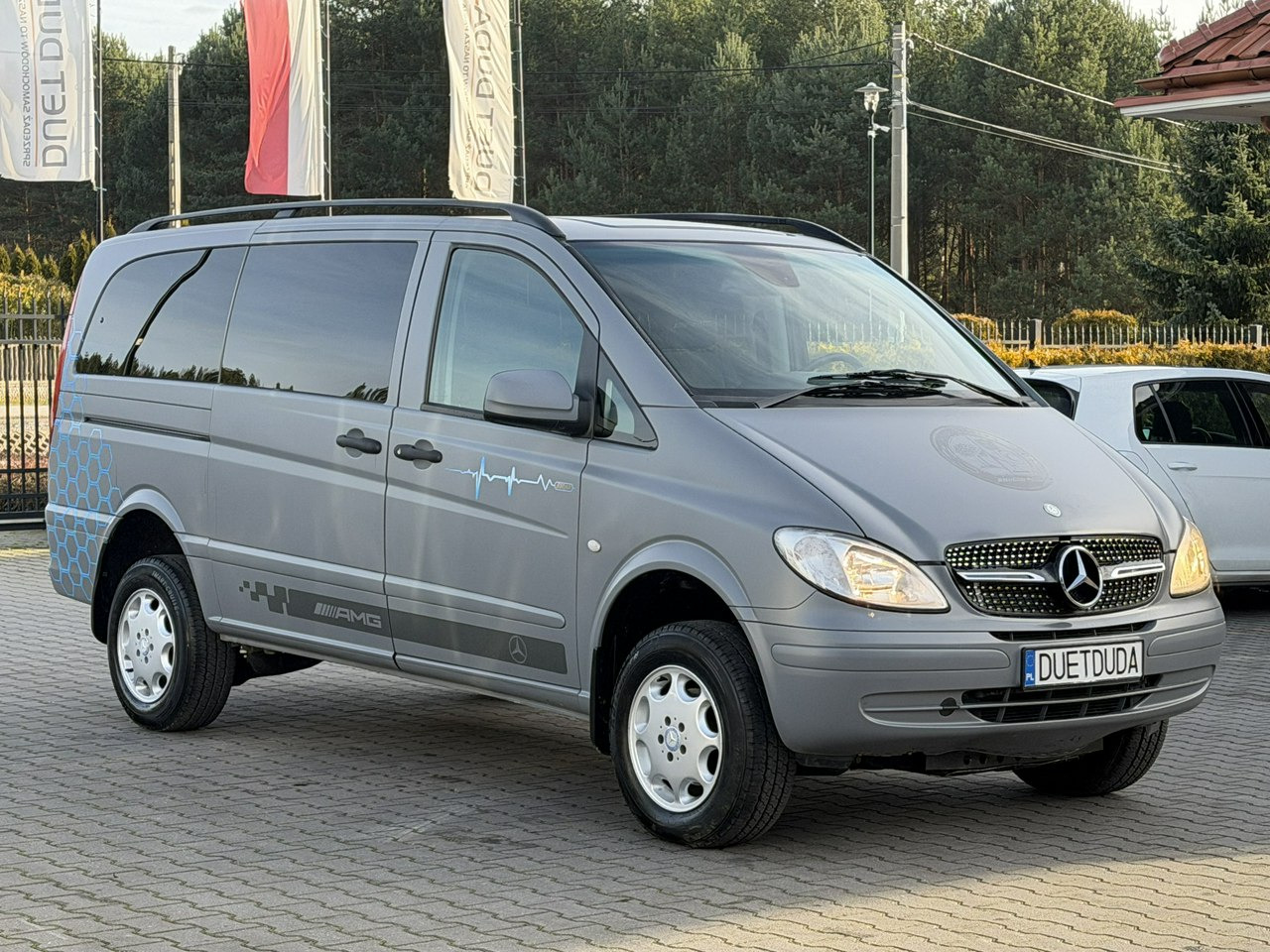 Mercedes Vito - Passenger van: picture 3 Mercedes Vito - Passenger van: picture 3