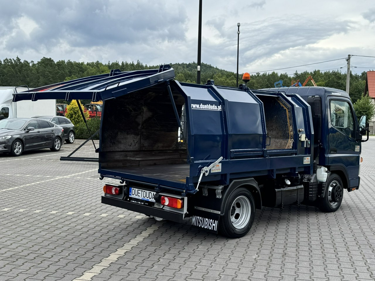 Mitsubishi Canter - Garbage truck: picture 3 Mitsubishi Canter - Garbage truck: picture 3